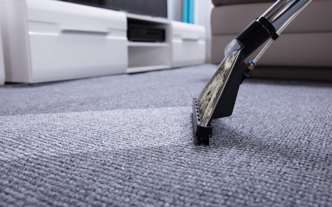 Pranie i czyszczenie wykładziny dywanowej – kompendium. Środki, sposoby, porady.